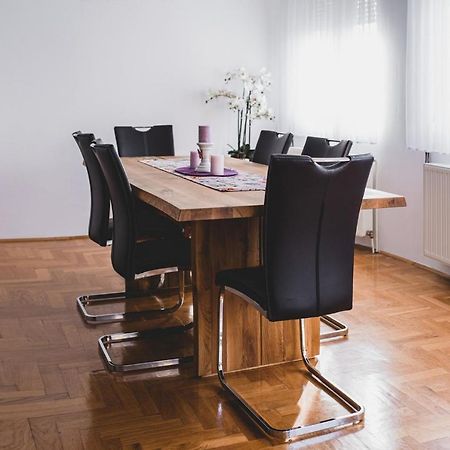 Helles 3 Schlafzimmer Apartment Zwischen Zagreb Zentrum & Natur Esterno foto
